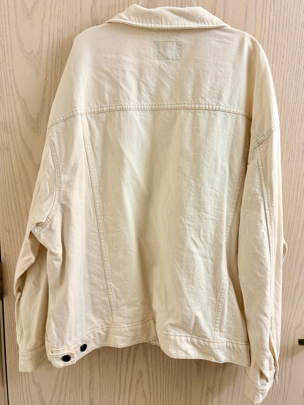 Banana Republic Cream Women’s Denim Jacket - Lovely Details - Picture 5 of 5